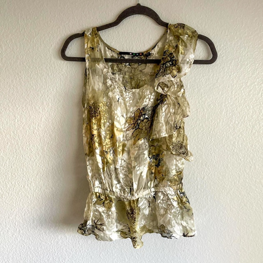 Vintage Floral Ruffled Blouse 
Stunning floral fairy silk top